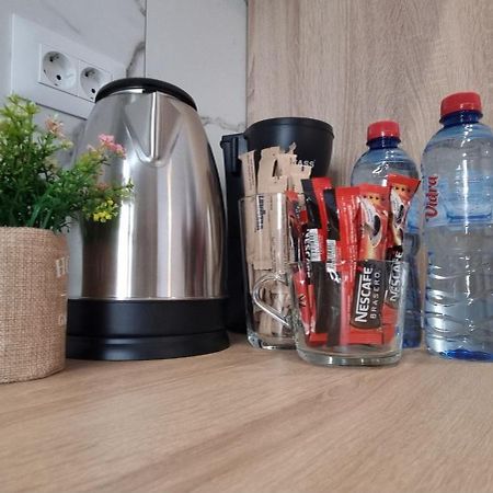 Your New And Modern Home ブカレスト エクステリア 写真
