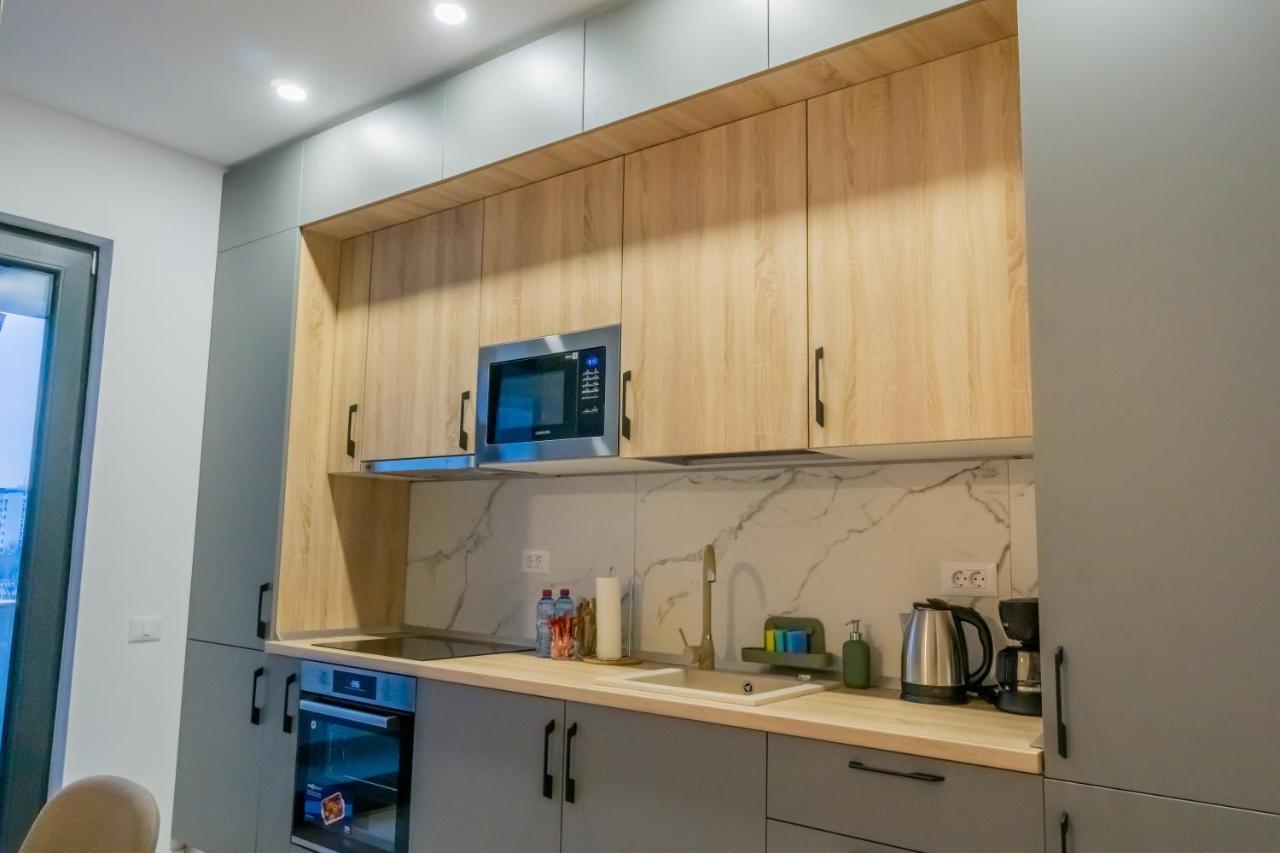 Your New And Modern Home ブカレスト エクステリア 写真