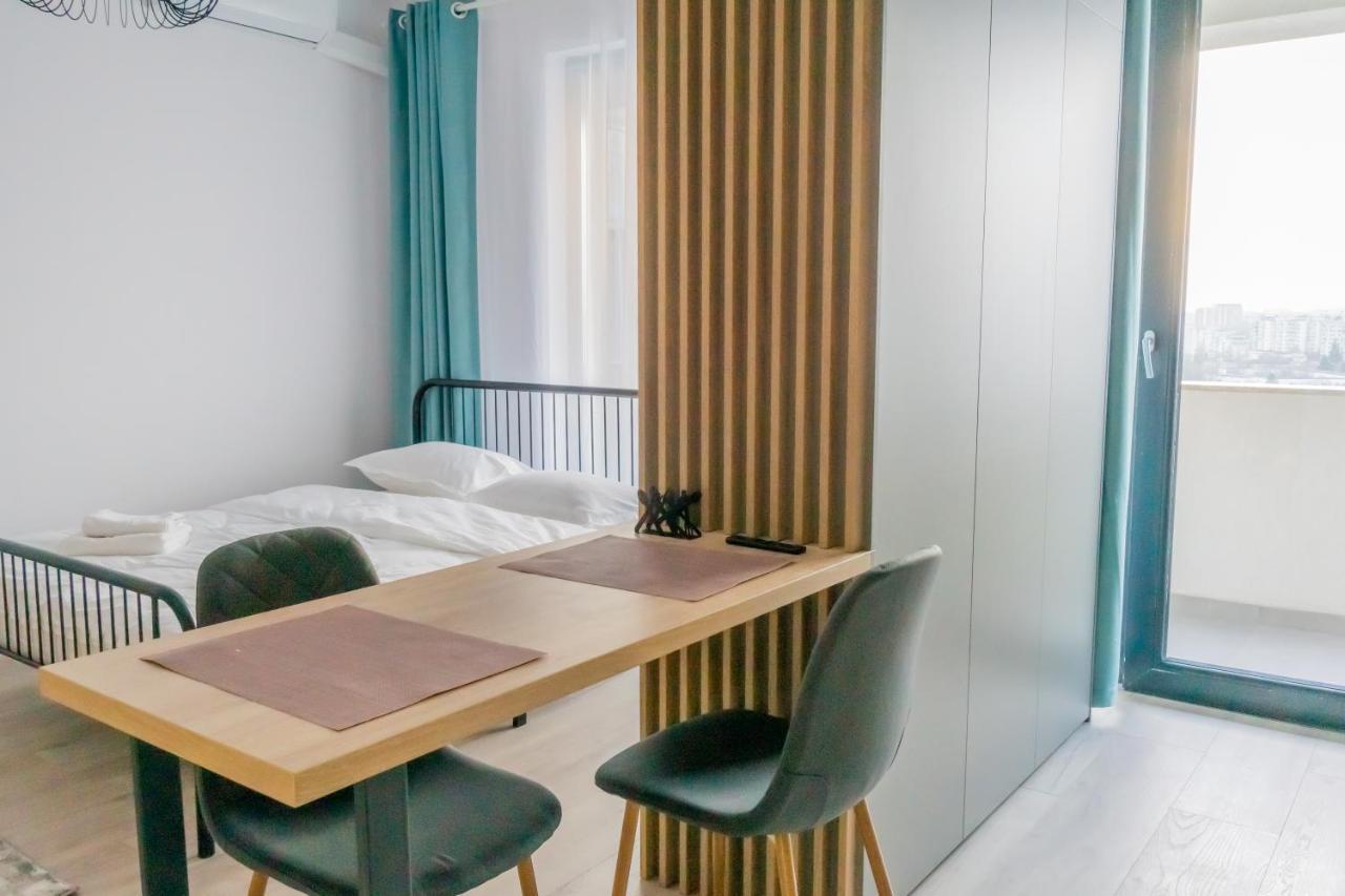 Your New And Modern Home ブカレスト エクステリア 写真