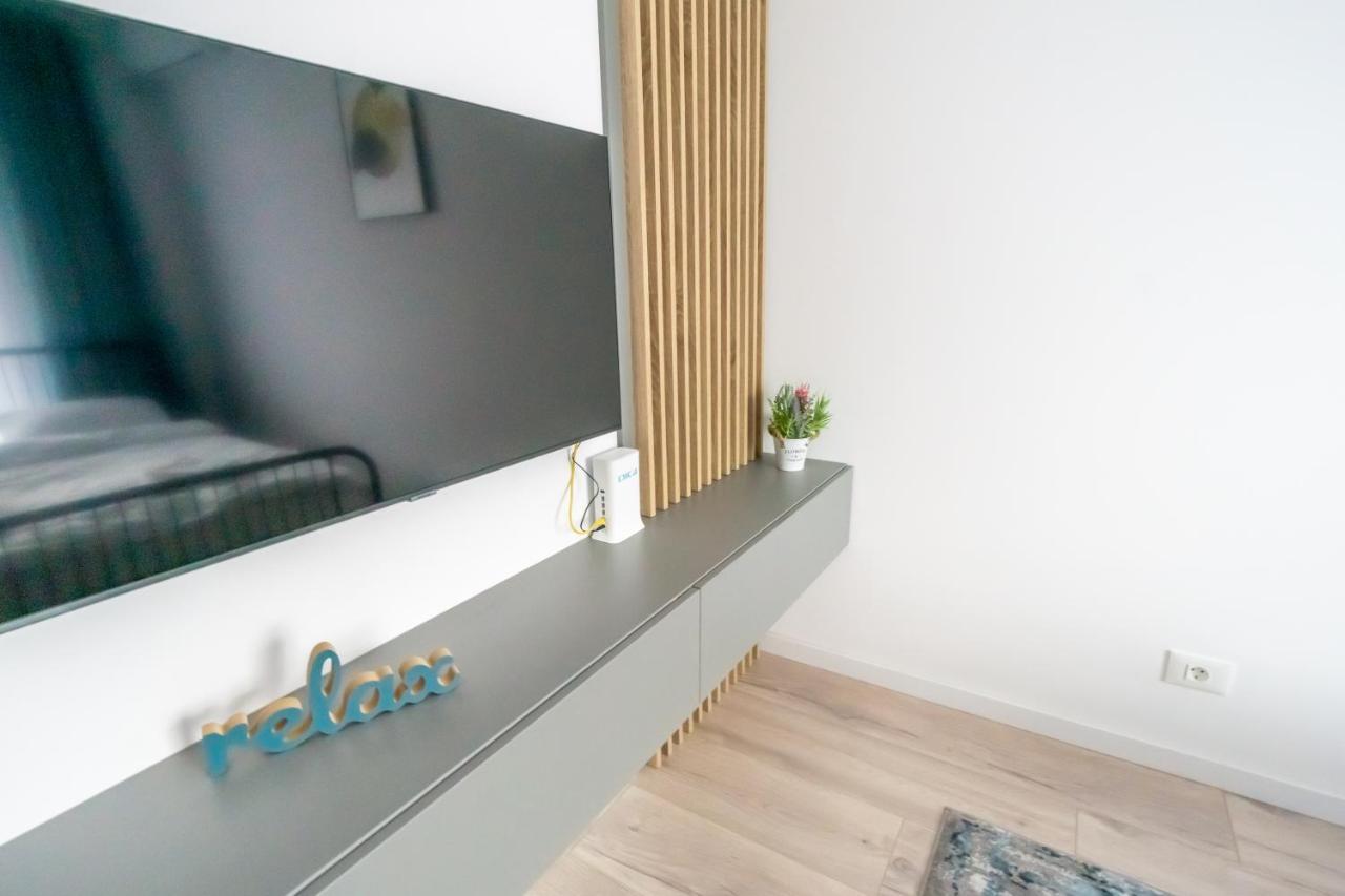 Your New And Modern Home ブカレスト エクステリア 写真